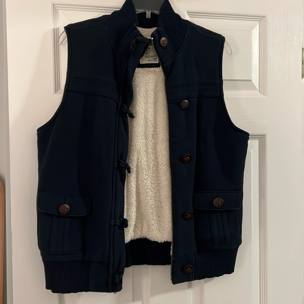Navy vest with white Sherpa lining